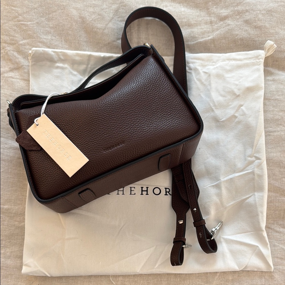 The Horse Clementine bag in Coffee pebbled leather
